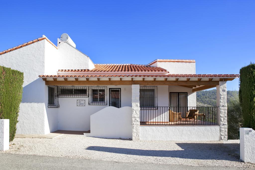 Villa Carfax Orba Exterior photo
